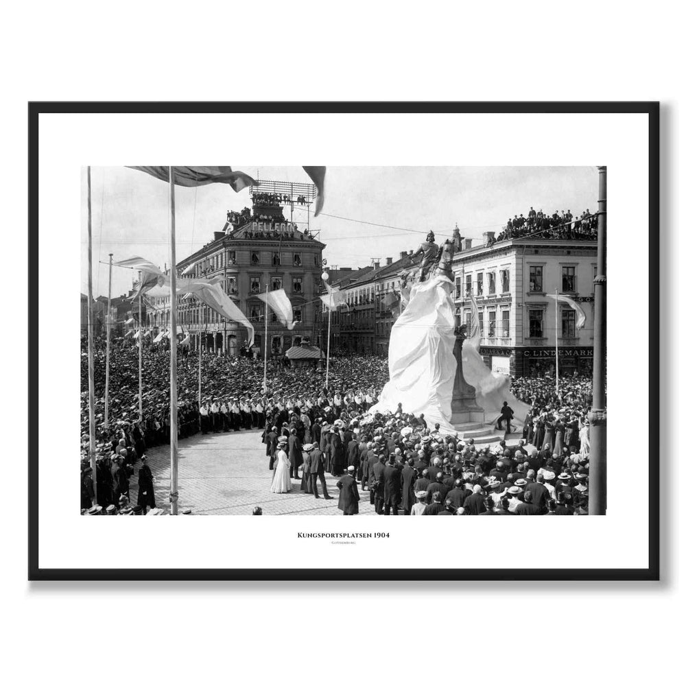 Kungsportsplatsen 1904 som historisk Göteborgsposter från Historly – med vit kant och titel